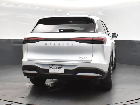 Certified 2026 INFINITI QX60 Pure w/ Cargo Package FWD image 7