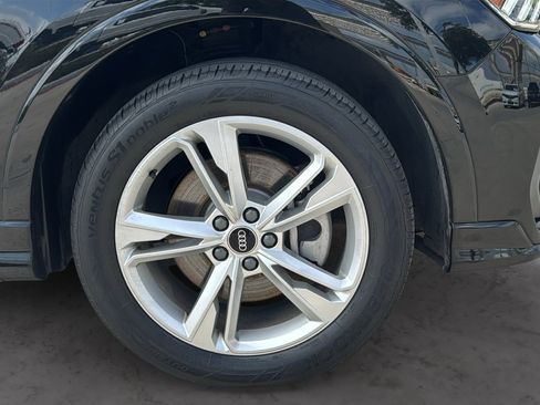 Used 2024 Audi Q3 2.0T Premium w/ Convenience Package AWD/4WD image 29