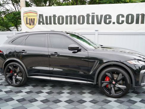 Used 2021 Jaguar F-PACE SVR AWD/4WD image 3