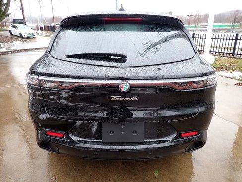 New 2025 Alfa Romeo Tonale AWD/4WD image 4