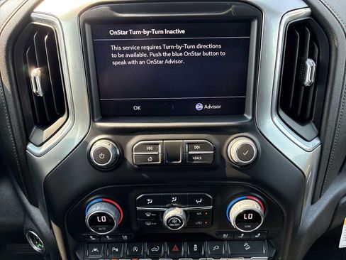 Used 2022 Chevrolet Silverado 1500 LTZ w/ Safety Package II AWD/4WD image 18