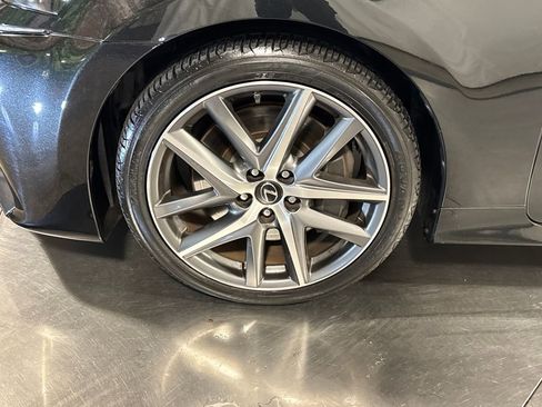 Used 2019 Lexus GS 350 F Sport image 2