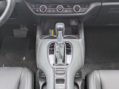Used 2023 Honda HR-V EX-L image 16