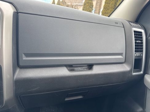 Used 2019 RAM 1500 Classic SLT image 28