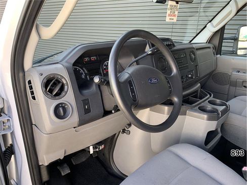 Used 2011 Ford E-350 and Econoline 350 Super Duty w/ PWR Locks & Windows Group image 25