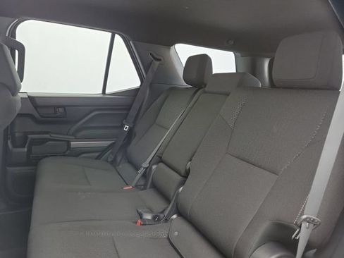Used 2025 Toyota 4Runner SR5 AWD/4WD image 11