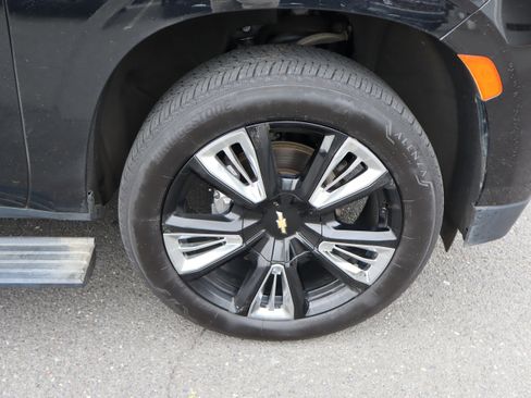Used 2021 Chevrolet Tahoe High Country w/ Premium Package AWD/4WD image 42