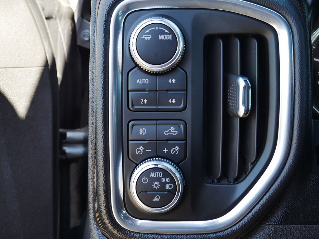 Used 2021 GMC Sierra 1500 AT4 w/ AT4 Premium Package AWD/4WD image 27
