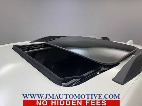 Used 2020 GMC Acadia SLT w/ Driver Alert Package II image 11