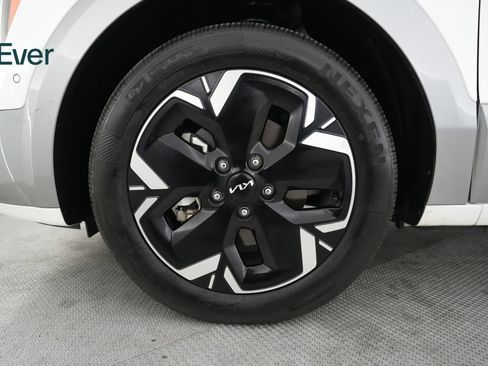 Used 2023 Kia Niro Wave FWD image 19