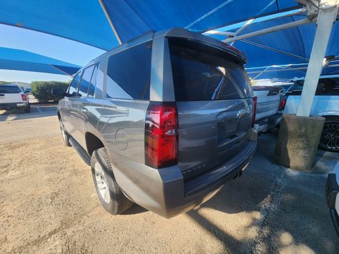 Used 2019 Chevrolet Tahoe LS RWD image 3