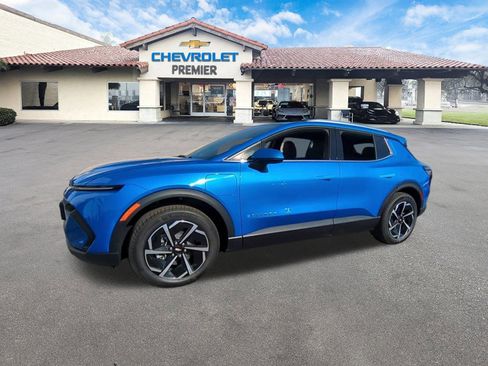 New 2026 Chevrolet Equinox EV LT image 4