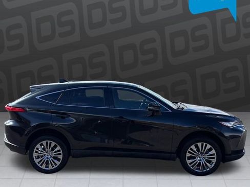 Used 2023 Toyota Venza Limited image 6