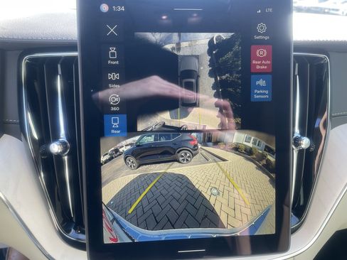 New 2026 Volvo XC60 B5 Ultra w/ Protection Package Premier image 19