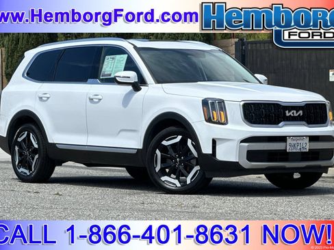 Used 2024 Kia Telluride EX w/ EX Captain's Chair Package FWD image 1