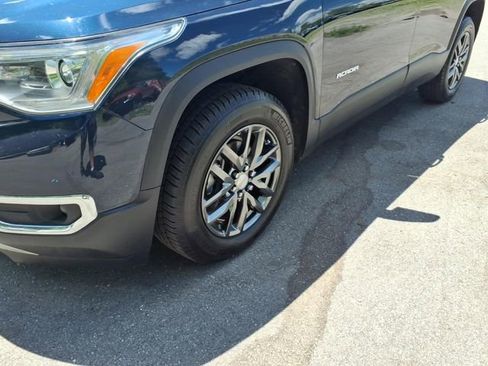 Used 2017 GMC Acadia SLT FWD image 4