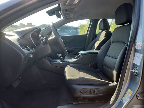 Used 2023 Chevrolet Malibu LT FWD image 13