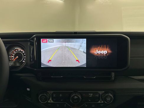 New 2026 Jeep Wrangler Unlimited Sahara AWD/4WD image 38