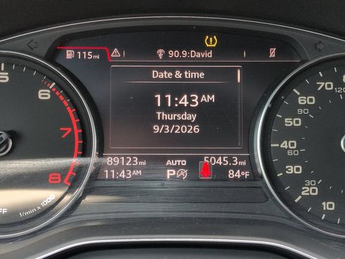 Used 2020 Audi Q5 2.0T Premium w/ Titanium Sport Package AWD/4WD image 29