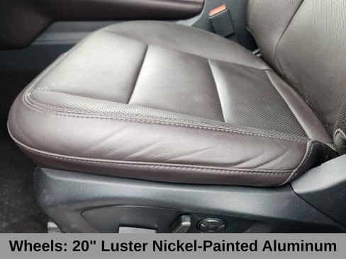 Used 2025 Ford Explorer Platinum w/ LUX Leather Package image 12