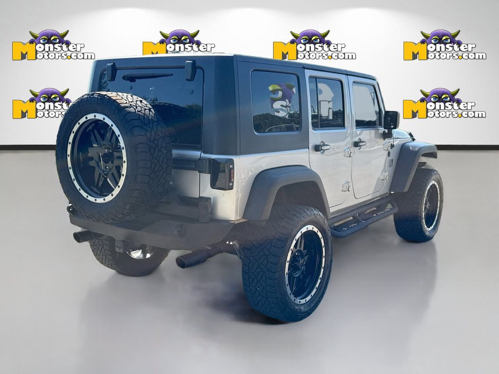 Used 2008 Jeep Wrangler Unlimited Rubicon w/ Dual Top Group AWD/4WD image 5