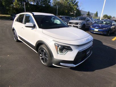 New 2025 Kia Niro EX