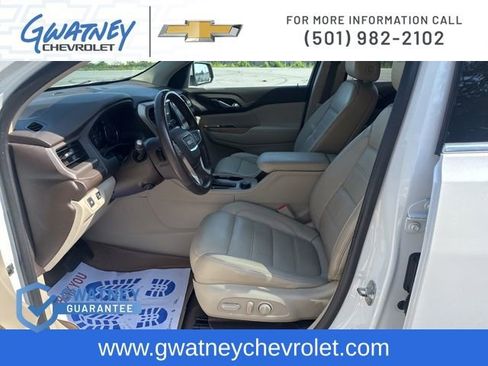 Used 2019 GMC Acadia Denali w/ Technology Package FWD image 31