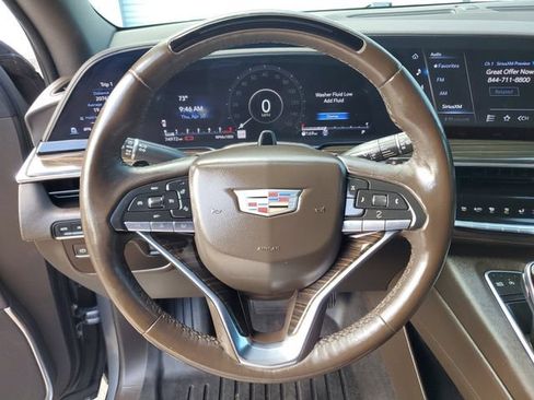 Used 2022 Cadillac Escalade Premium Luxury w/ LPO, Radiant Package AWD/4WD image 20