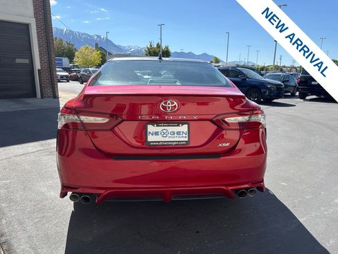 Used 2019 Toyota Camry XSE FWD image 6