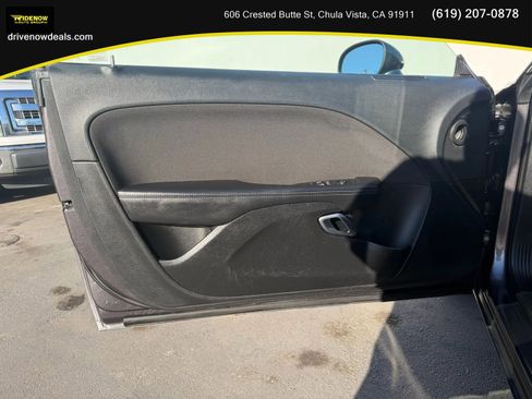 Used 2019 Dodge Challenger SXT RWD image 10