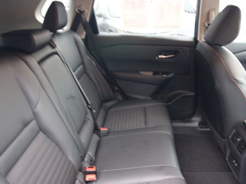 Certified 2025 Nissan Rogue SV AWD/4WD image 22