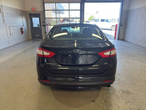 Used 2014 Ford Fusion SE FWD image 7