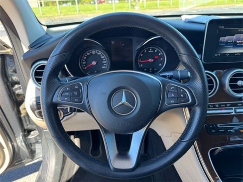 Used 2017 Mercedes-Benz GLC 300 image 19