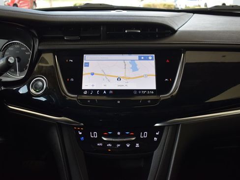 Used 2020 Cadillac XT6 Premium Luxury FWD image 19