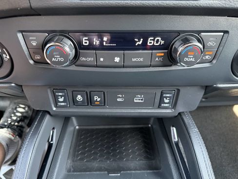 Used 2022 Nissan Frontier PRO-4X w/ Pro-4X Premium Package AWD/4WD image 37
