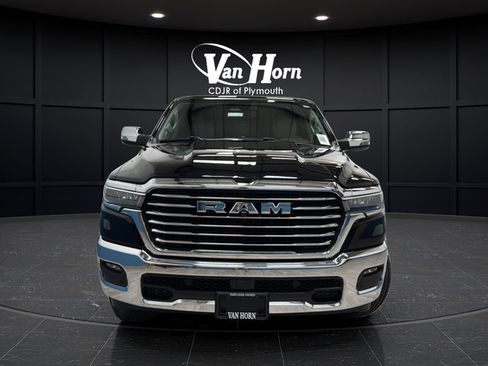 Used 2025 RAM 1500 Laramie AWD/4WD image 2