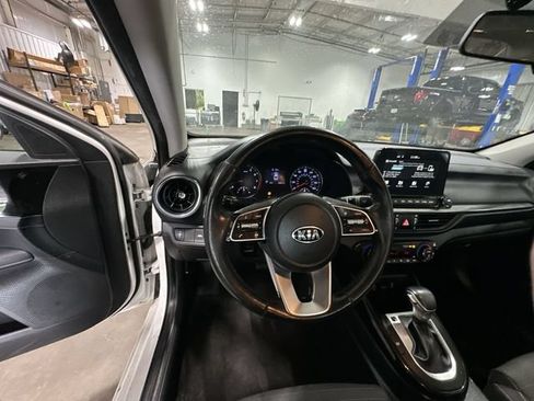 Used 2019 Kia Forte S FWD image 15