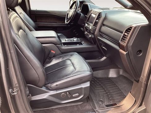 Used 2021 Ford Expedition Limited image 15