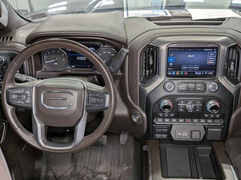 Certified 2021 GMC Sierra 2500 Denali w/ Denali Ultimate Package image 5