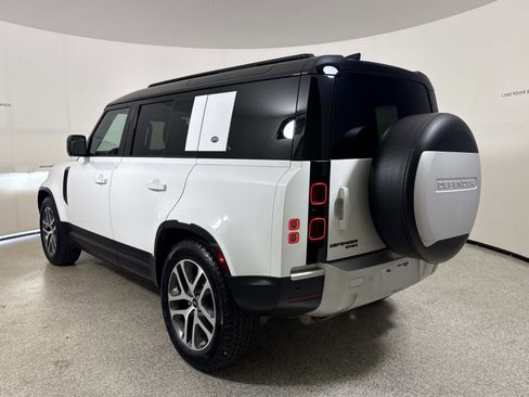 Used 2020 Land Rover Defender 110 SE AWD/4WD image 3