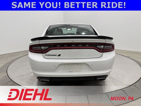 Used 2019 Dodge Charger SXT w/ Plus Group image 6