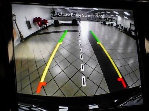 Used 2021 Jeep Grand Cherokee Laredo X image 14