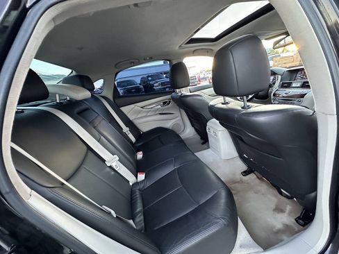 Used 2011 INFINITI M37 x w/ Deluxe Touring Pkg AWD/4WD image 13