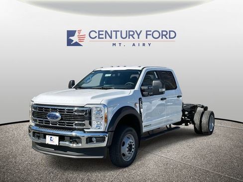 New 2025 Ford F450 XL w/ XL Chrome Package image 5