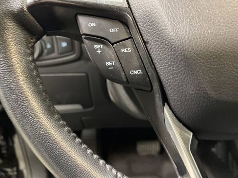 Used 2024 Ford Edge SEL image 25