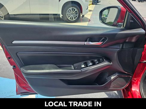 Certified 2023 Nissan Altima 2.5 SV w/ SV Premium Package AWD/4WD image 13