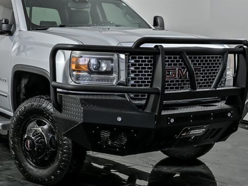 Used 2015 GMC Sierra 3500 Denali w/ Duramax Plus Package AWD/4WD image 2