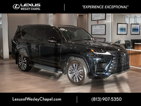 Used 2024 Lexus LX 600 4WD w/ Appearance Package image 2