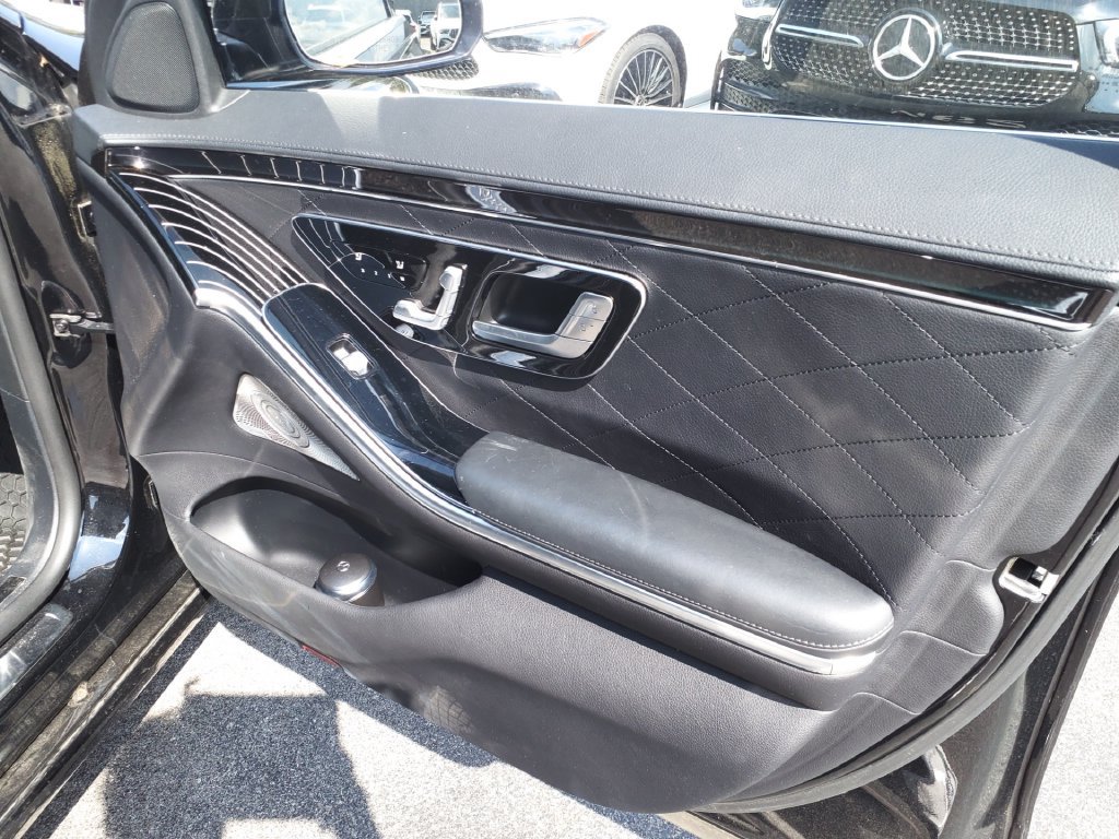 Used 2021 Mercedes-Benz S 580 4MATIC Sedan w/ Warmth & Comfort Package image 11