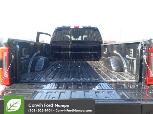 New 2026 Ford F450 Platinum w/ FX4 Off-Road Package image 29